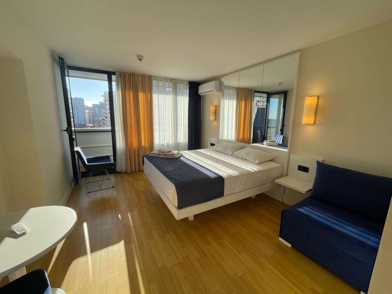 Suites Orbi City Aparthotel Batumi Luaran gambar