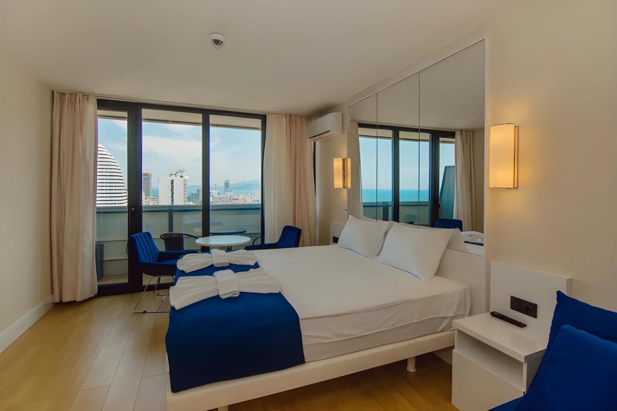 Suites Orbi City Aparthotel Batumi Luaran gambar
