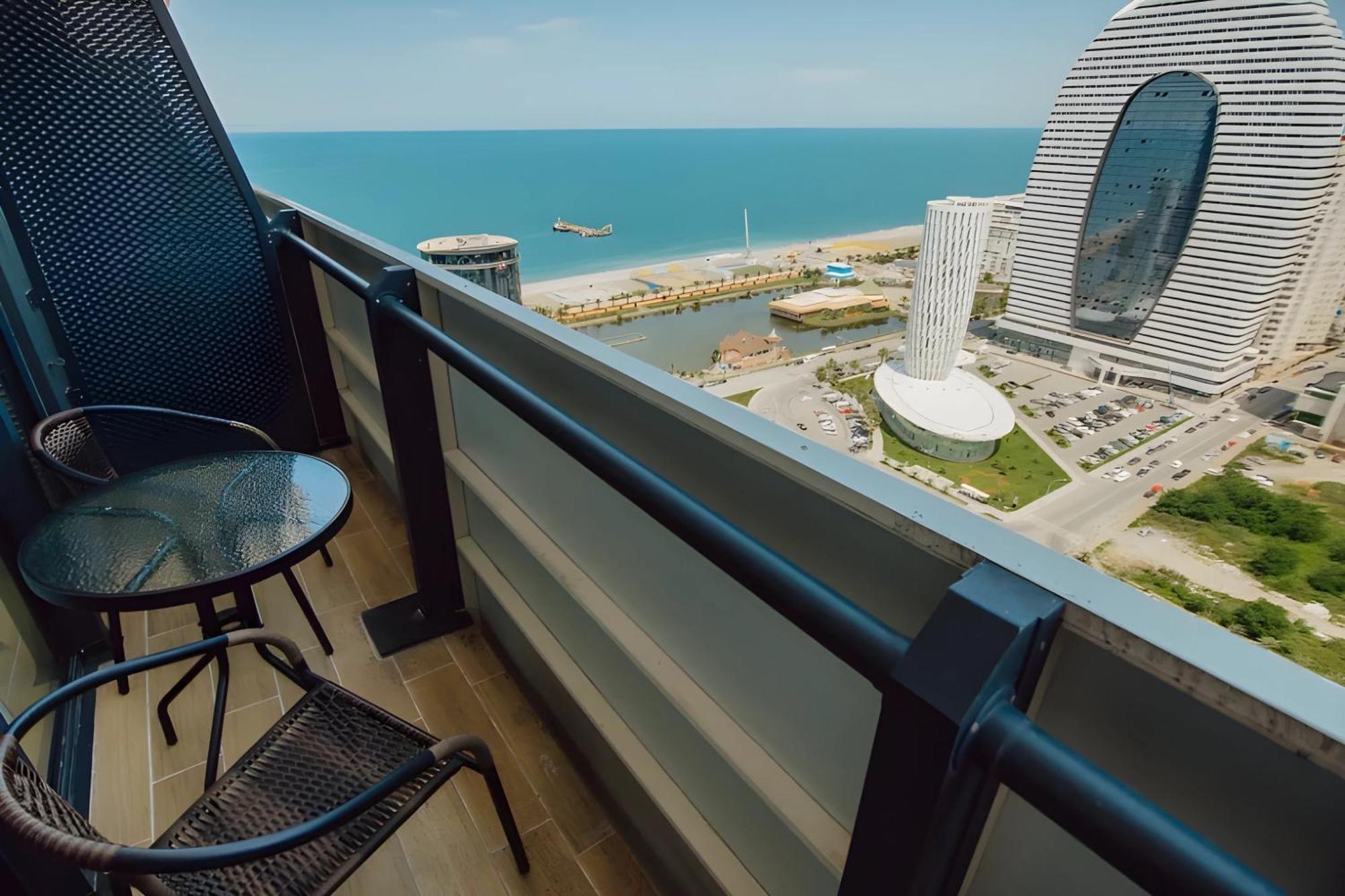Suites Orbi City Aparthotel Batumi Luaran gambar