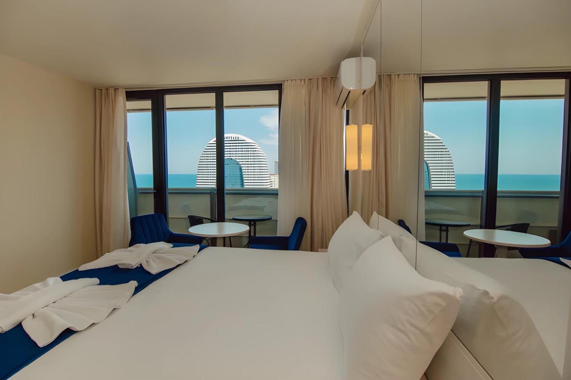 Suites Orbi City Aparthotel Batumi Luaran gambar